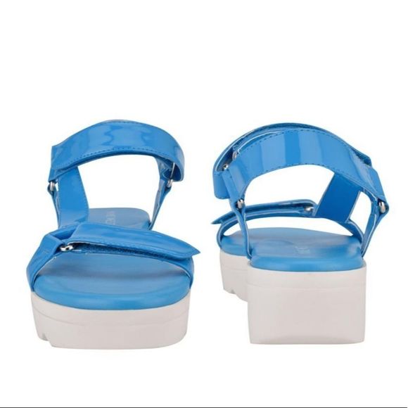 Bringly Flat Sandals Bermuda Blue Patent - Picture 5 of 7